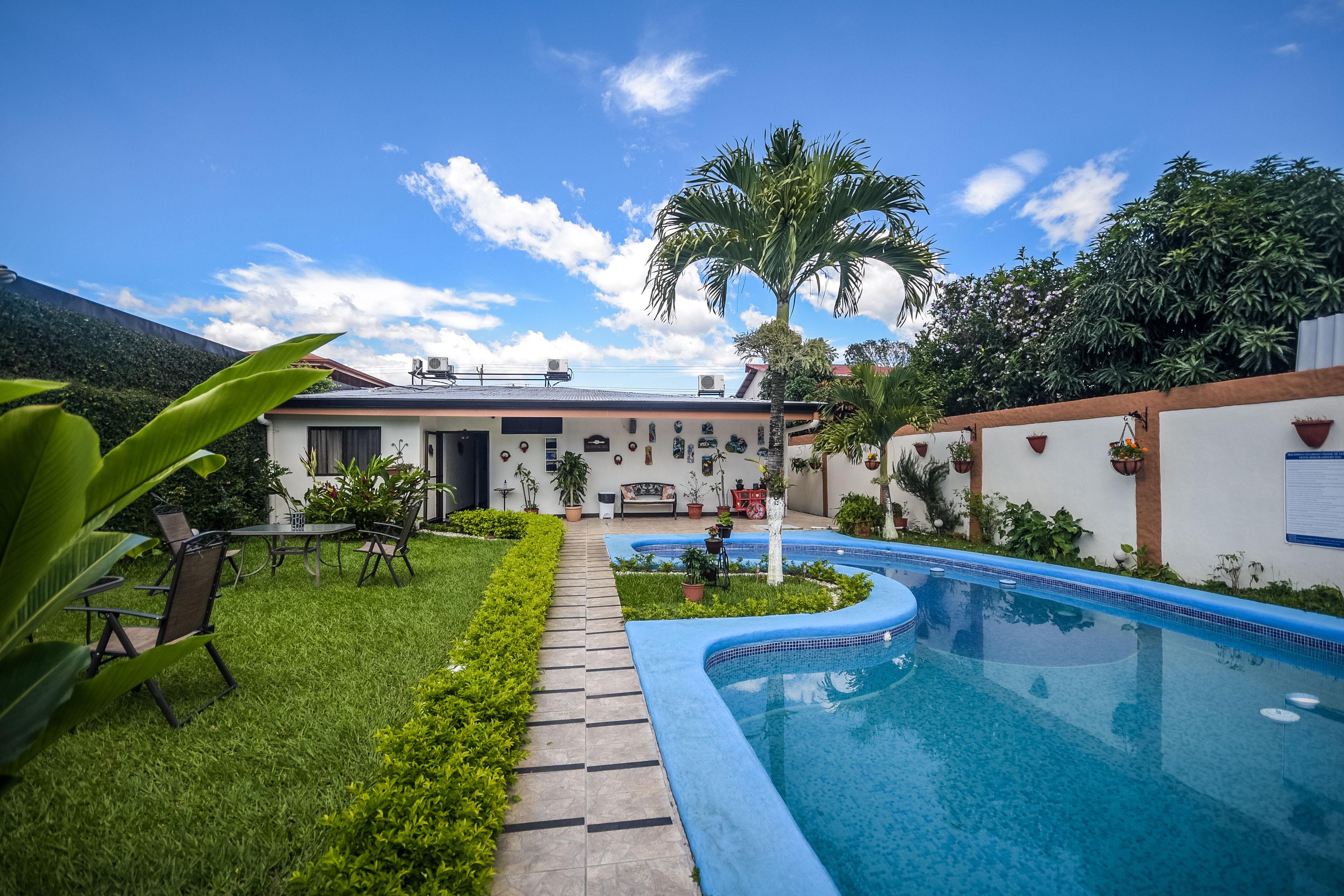 Berlor Airport Inn Rio Segundo Luaran gambar